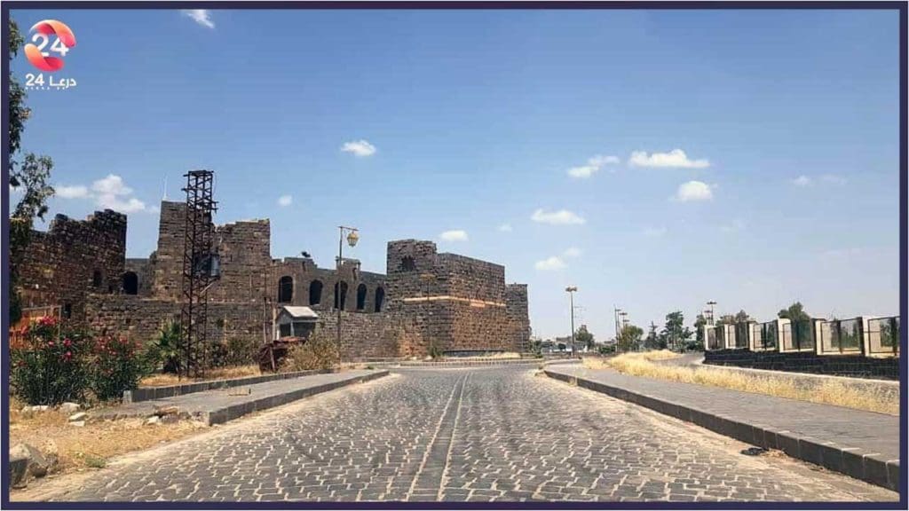 شارع روماني قديم في مدينة بصرى الشام شرقي درعا