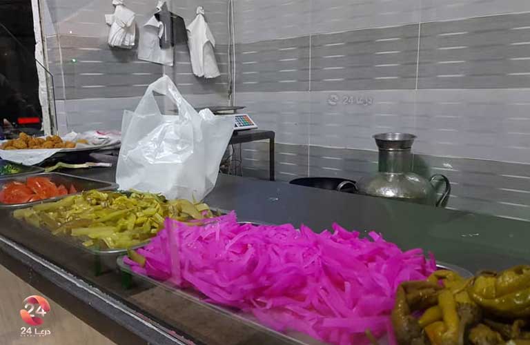مطعم فلافل في ريف درعا الشرقي