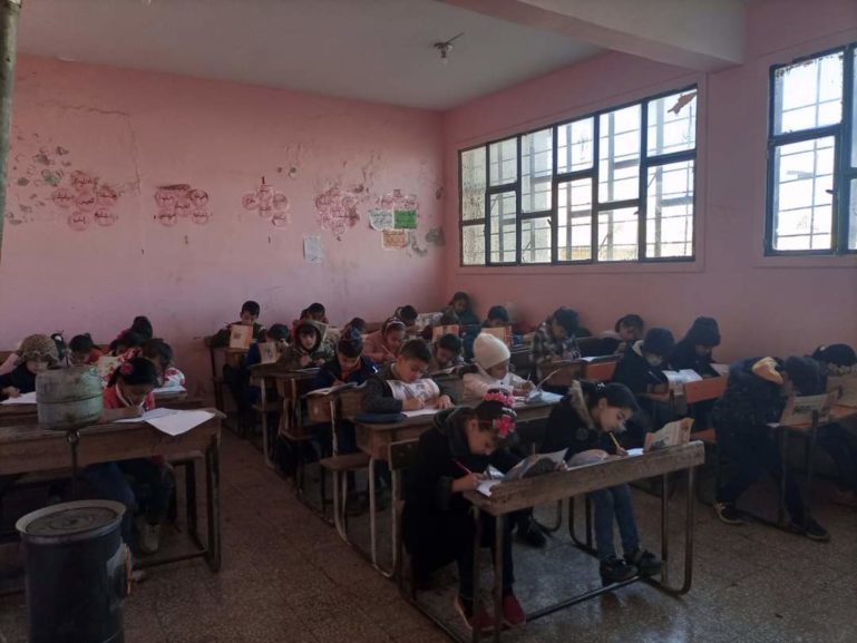 صف مدرسي في محافظة درع