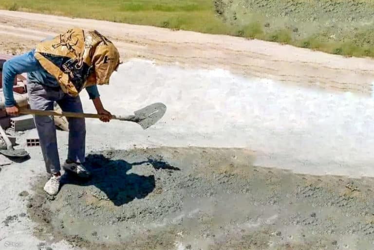 عامل باطون