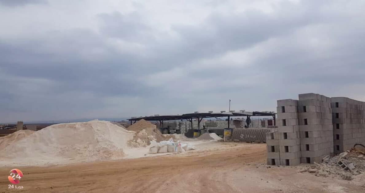 المعروض من العقارات للبيع بغاية السفر أكثر من الطلب 51 معمل لصناعة البلوك في ريف درعا الشرقي في محافظة درعا
