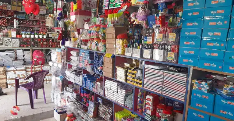 مكتبة لبيع القرطاسية في ريف محافظة درعا الشمالي