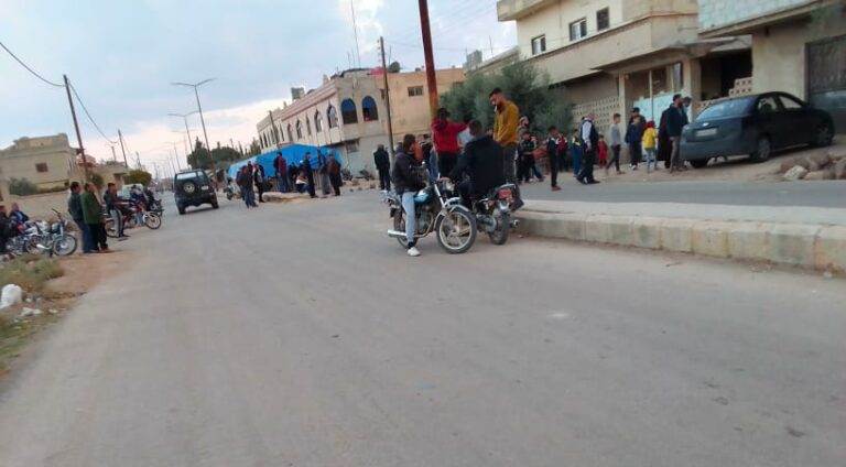 لحظة وصول جثمان الطفلة إلى منزلها في بلدة معربة