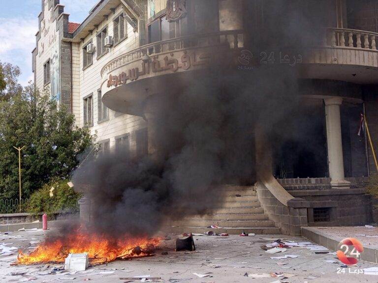 صور خاصة من الاحتجاجات في السويداء