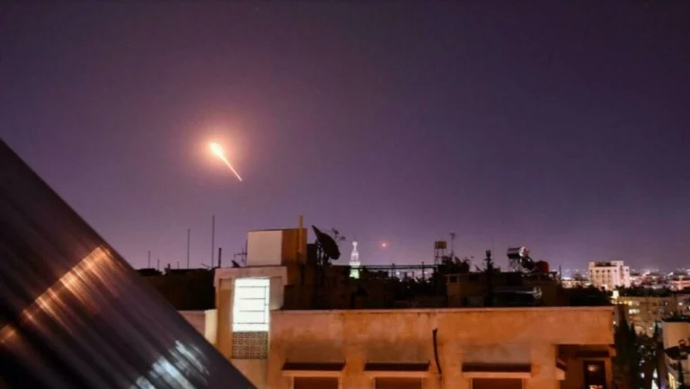 قصف إسرائيلي يستهدف العاصمة دمشق ومحيطها لليوم الثاني