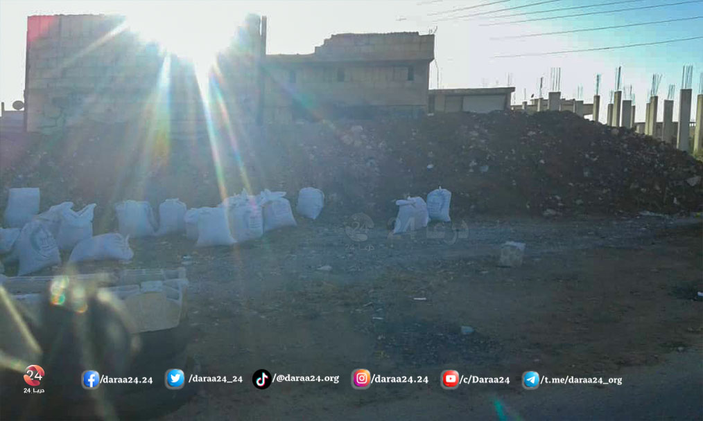 الحاجز الذي يتم تجهيزه بين خربة غزالة والغارية في ريف درعا 2