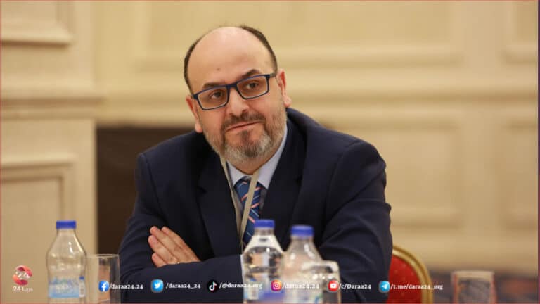 الصحفي علي عيد
