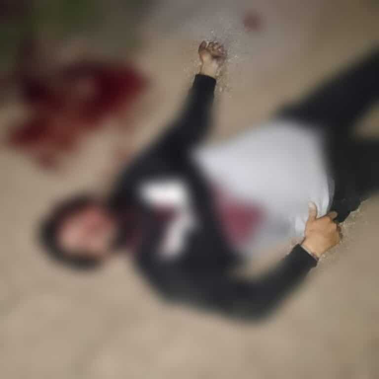 جثة الشاب التي العثور عليها بين قريتي عدوان والشيخ سعد في الريف الغربي من محافظة درعا