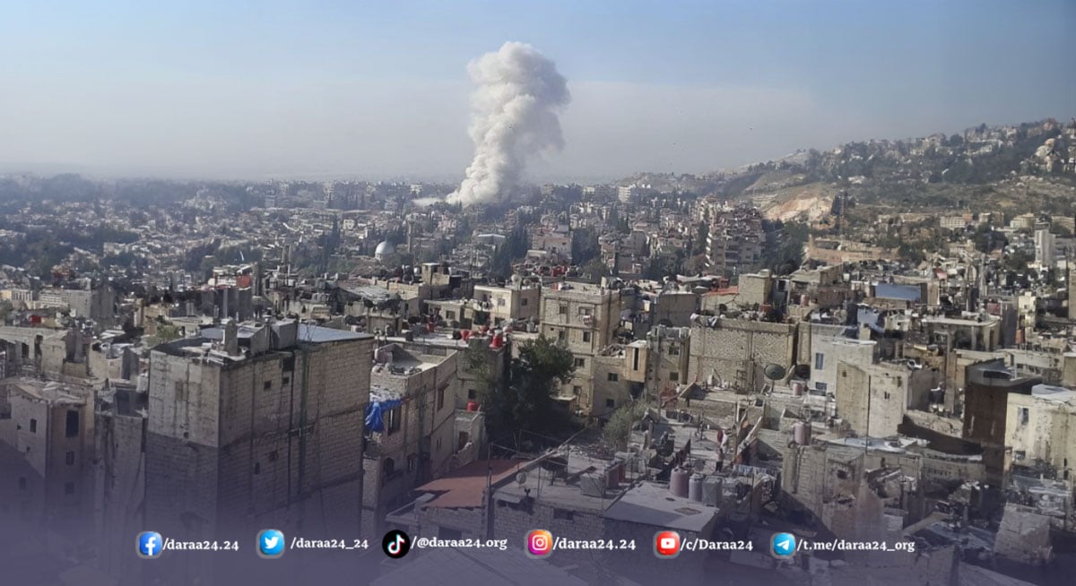 قصف إسرائيلي لمبنى سكني في حي المزة فيلات غربية