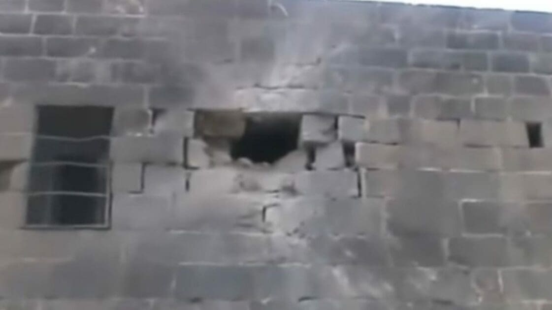 قصف مبرك الناقة