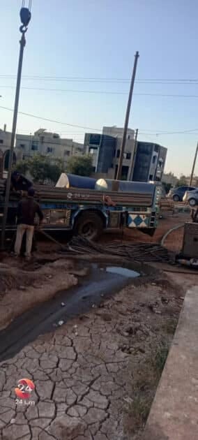 صور من تجربة البئر الذي تم حفره في الحي الشرقي من بلدة معربة في الريف الشرقي من محافظة درعا