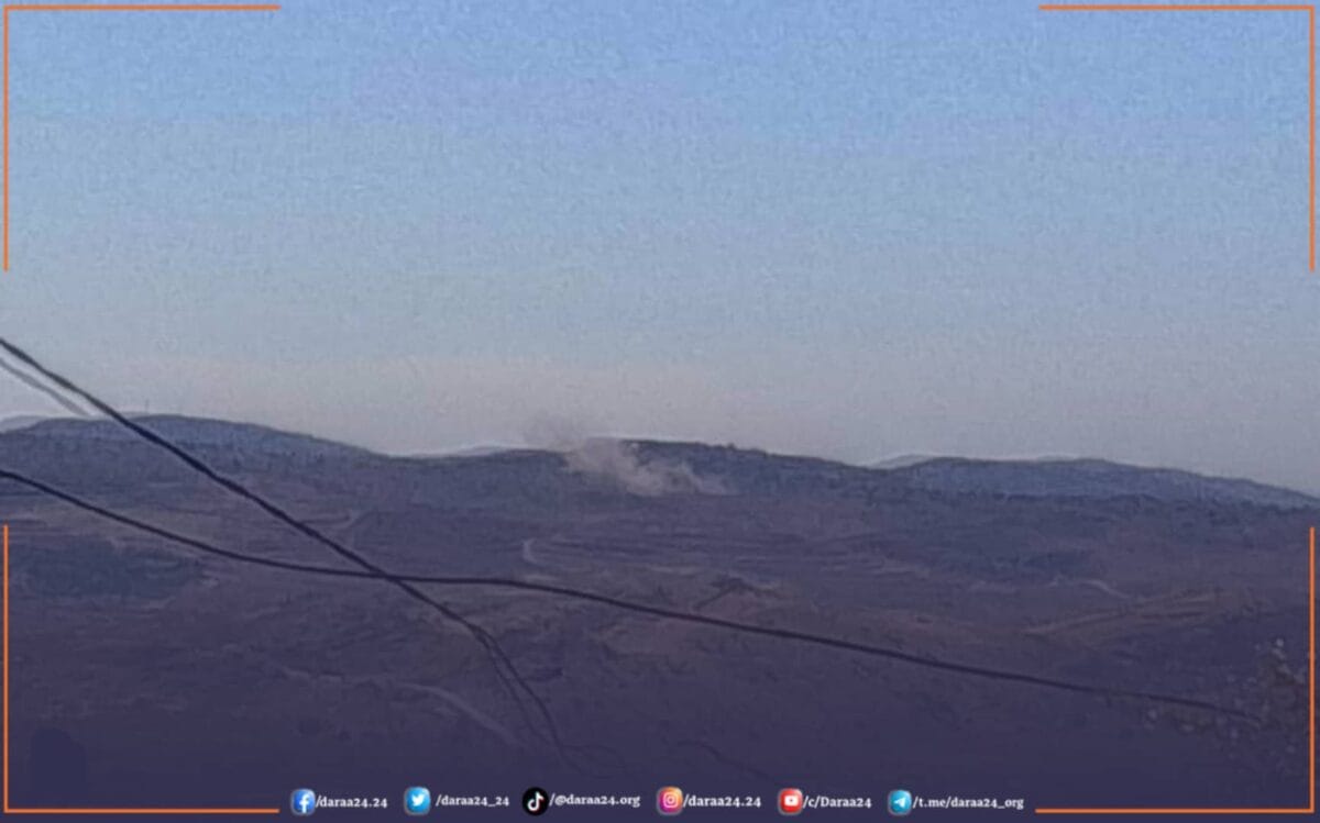 صورة للقصف على محيط بلدة حضر في ريف محافظة القنيطرة
