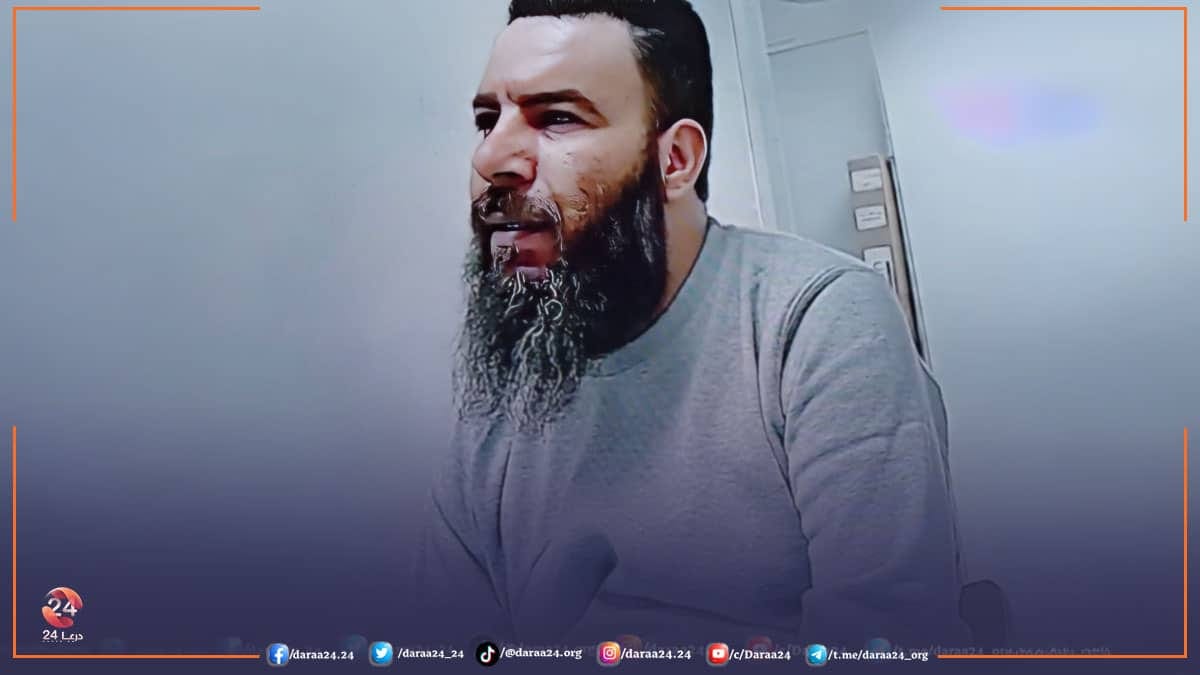 المواطن "علي سليمان العاصي" من قرية القيد قرب قرية عين ذكر في منطقة حوض اليرموك في الريف الغربي من محافظة درعا.