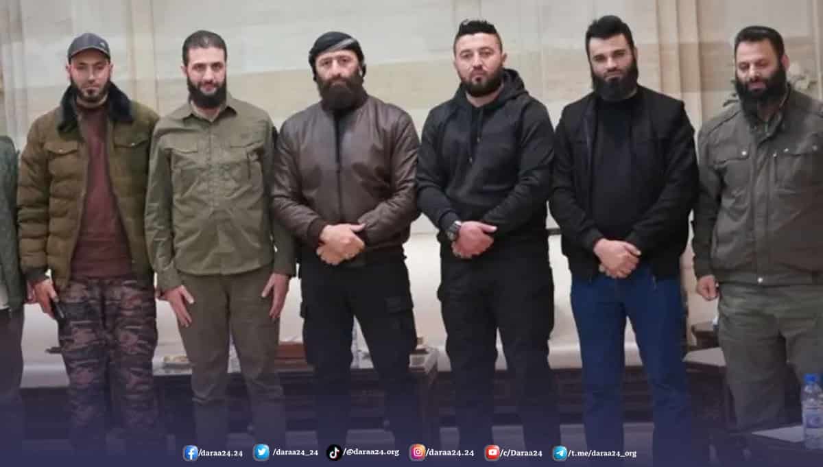 قائد العمليات العسكرية أحمد الشرع مع قادة فصائل الجنوب في وقت سابق