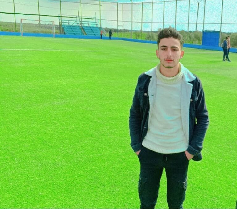 الشاب "يامن محمود خريسات" من مدينة طفس الذي توفي نتيجة حادث مروري