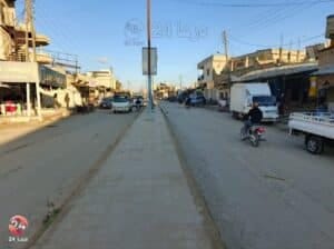 الشارع الرئيسي في مدينة طفس غربي درعا (22 آذار 2025).