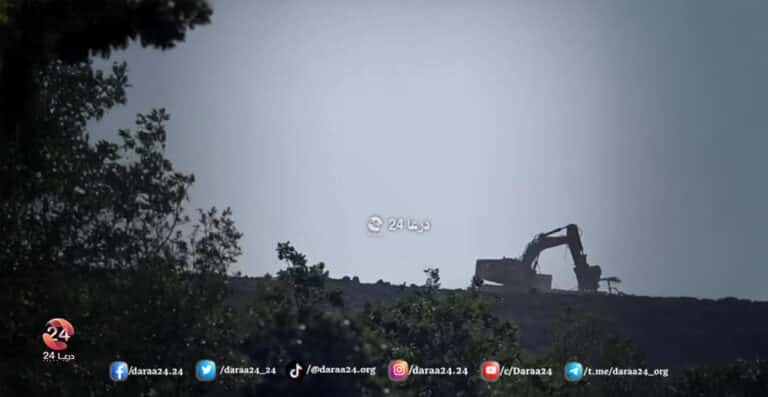تجريف الاشجار في حرش الشحار في ريف القنيطرة الشمالي