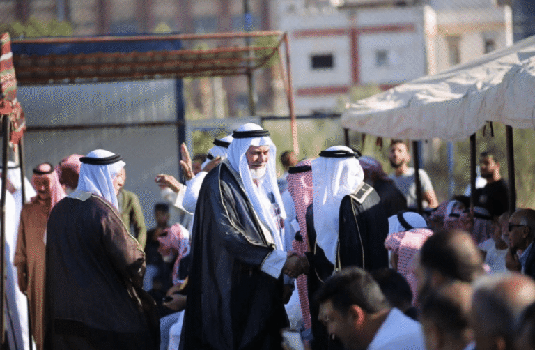 اجتماع في الملعب البلدي بدرعا للعشائر ولمسؤولين حكوميين 1 من اجتماع للعشائر في الملعب البلدي