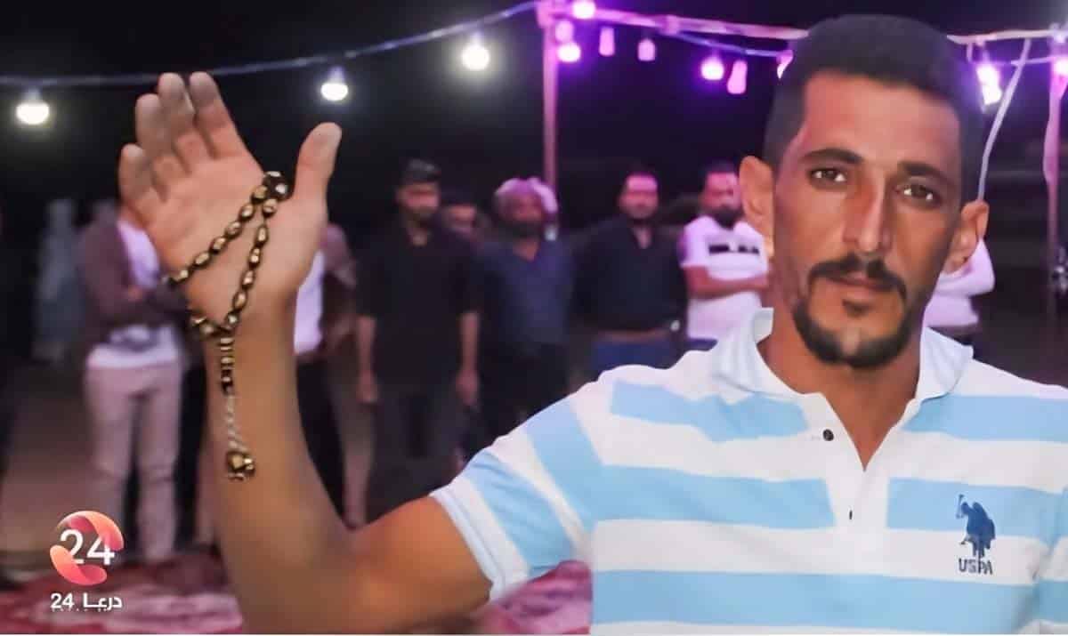 مقتل الشاب عودة الطميش، متأثراً بإصابته