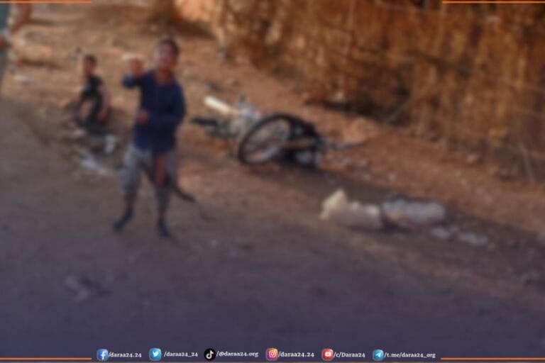 وفاة مواطن وإصابة آخرين وسط درعا 2 حادث مروري يودي بحياة مواطن وإصابة آخر وأطفاله.