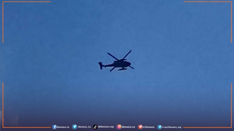 طائرتان مروحيتان تحلّقان فوق ريف درعا الشرقي وتطلقان بالونات حرارية