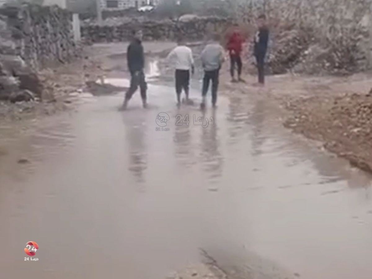 الصورة من القيد (الشيخ حسين)، أحد التجمعات السكّانيّة التابعة لقرية عين ذكر.