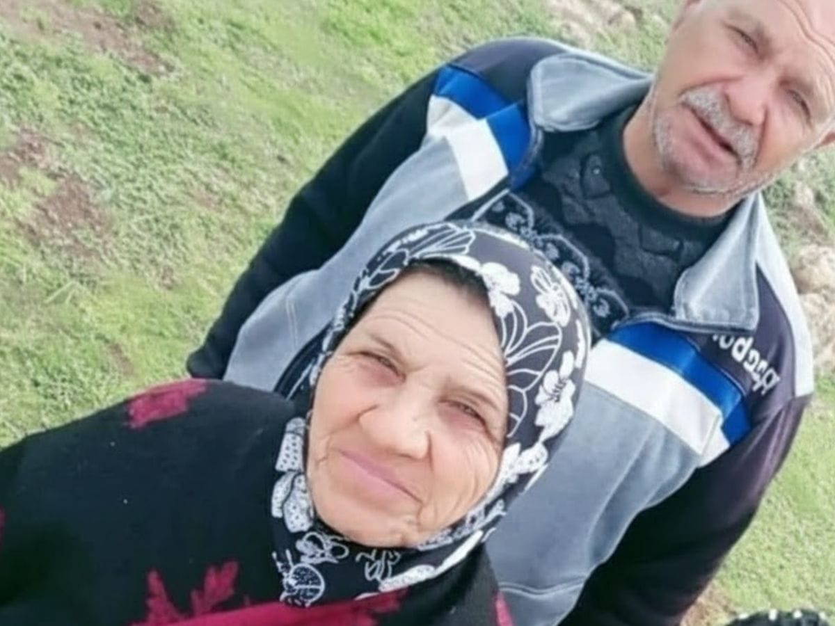 المواطن حسني حسين الطه (75 عاماً)، وزوجته فاطمة هايل الدندن (65 عاماً)
