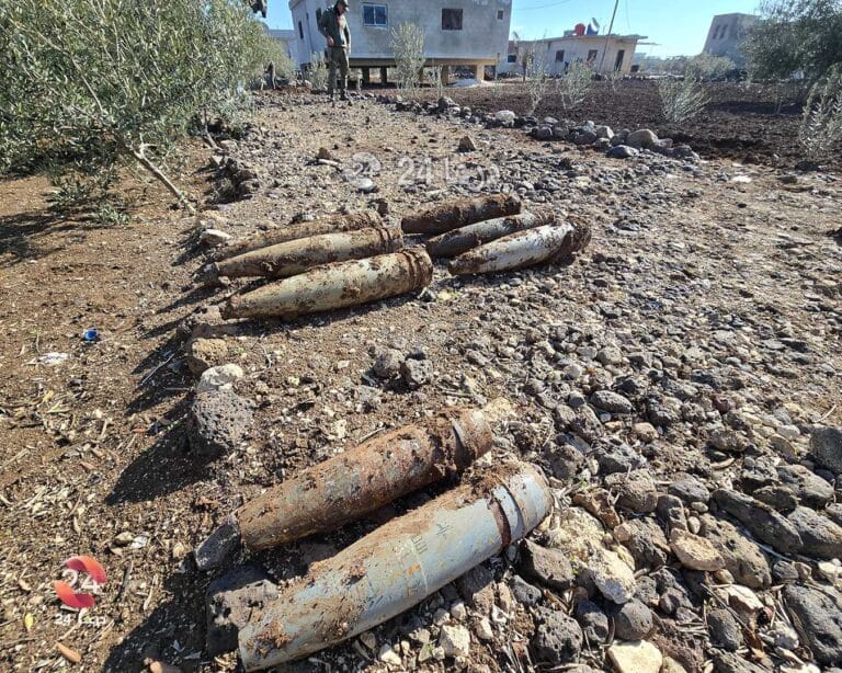 قذائف حربية غير منفجرة في مدينة نوى غربي درعا