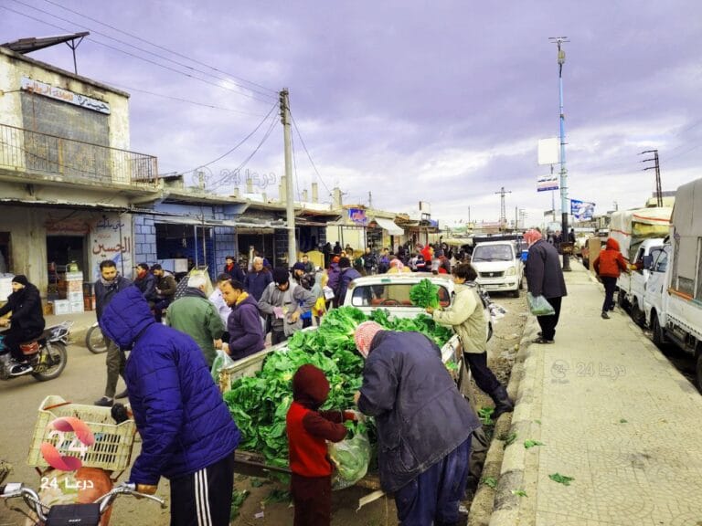 سوق مدينة نوى غربي درعا