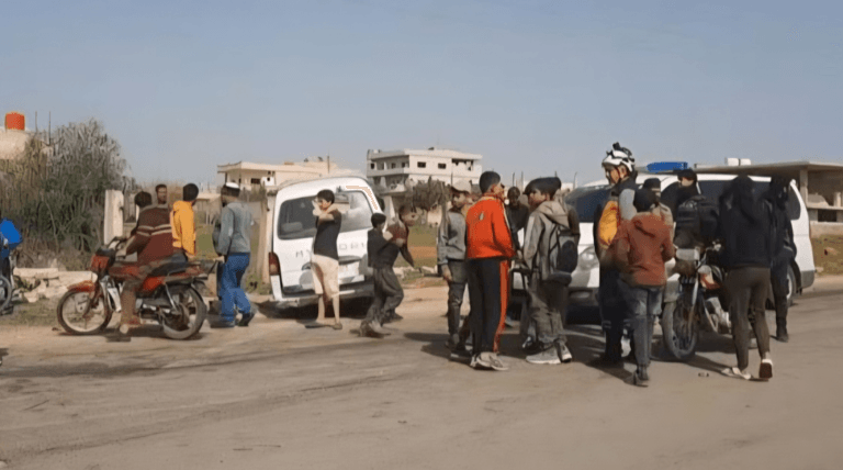 إصابة 7 معلمين بجروح إثر انقلاب حافلتهم شرقي درعا