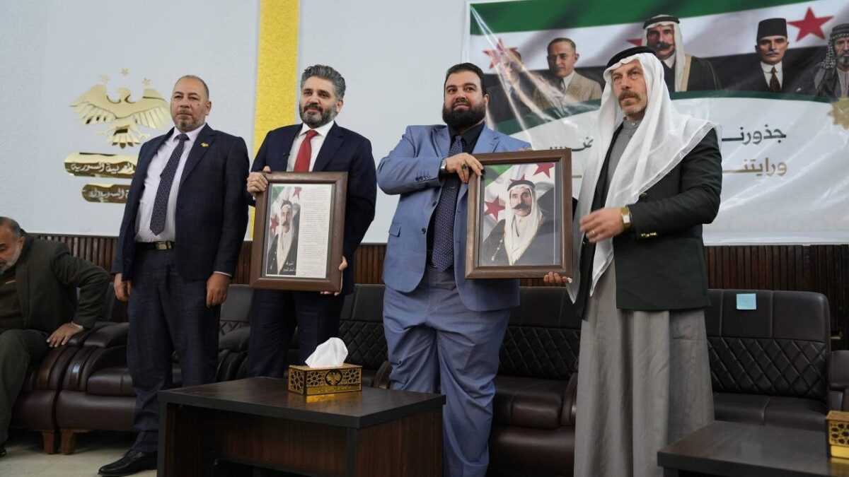 محافظة السويداء: "إزاحة الستار عن صورة.. والسويداء بمكوناتها الوطنية، هي سوريا المصغرة" 1 محافظة السويداء: "إزاحة الستار عن صورة.. والسويداء بمكوناتها الوطنية، هي سوريا المصغرة"