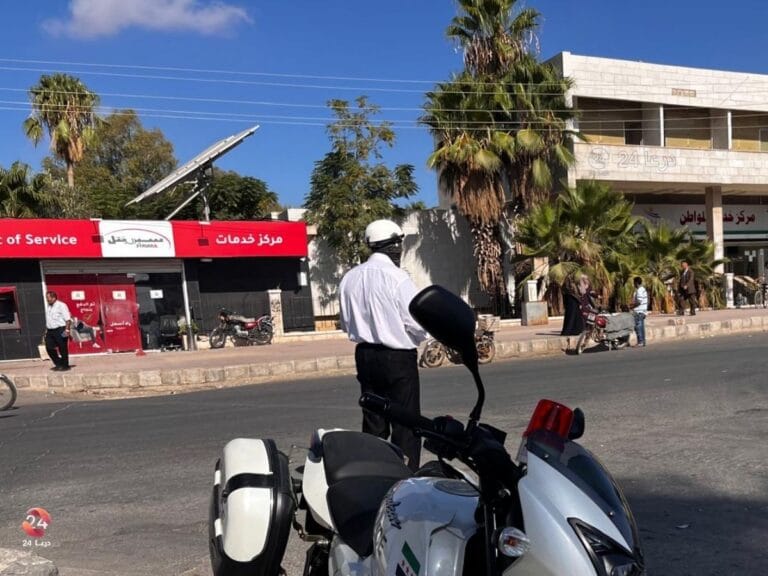 شركة سيريتل: تحسّن تدريجي في في الأداء وسرعة الاتصال خلال الأشهر المقبلة، فهل يتحقّق ذلك؟ 1 دوار البريد في مدينة درعا، ومركز سرياتيل هناك