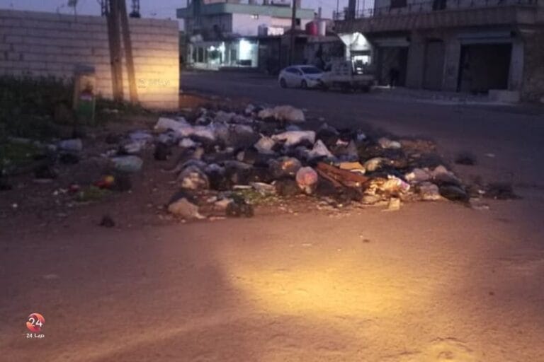 انتشار أكوام قمامة في شوارع بلدة محجة