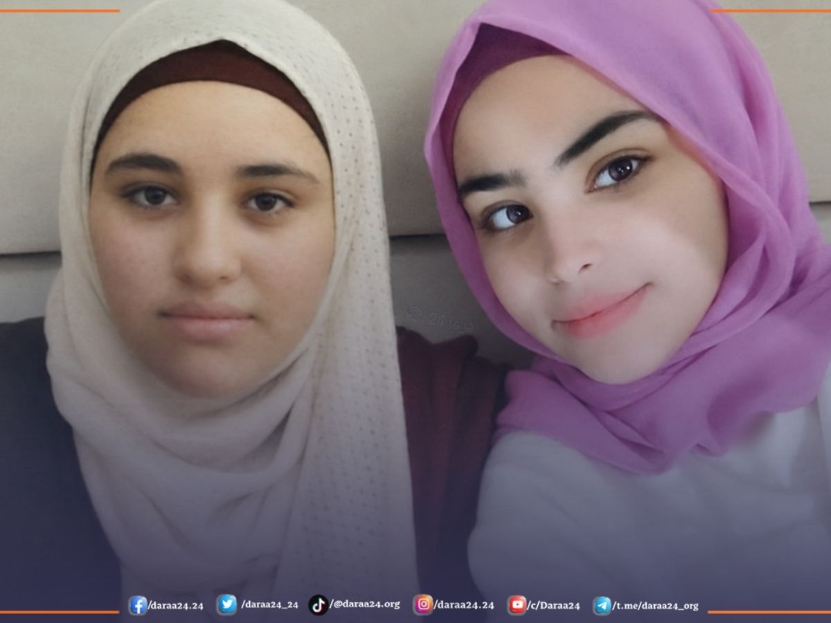 فقدان الاتصال بالفتاتين آمنة أحمد الحنفي (15 عاماً)، وأختها ياسمين أحمد الحنفي (13 عاماً)، من مدينة نوى في ريف محافظة درعا الغربي